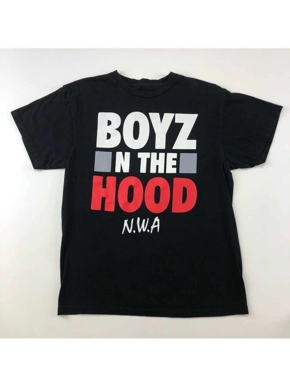 Boys in the Hood black tee mens medium